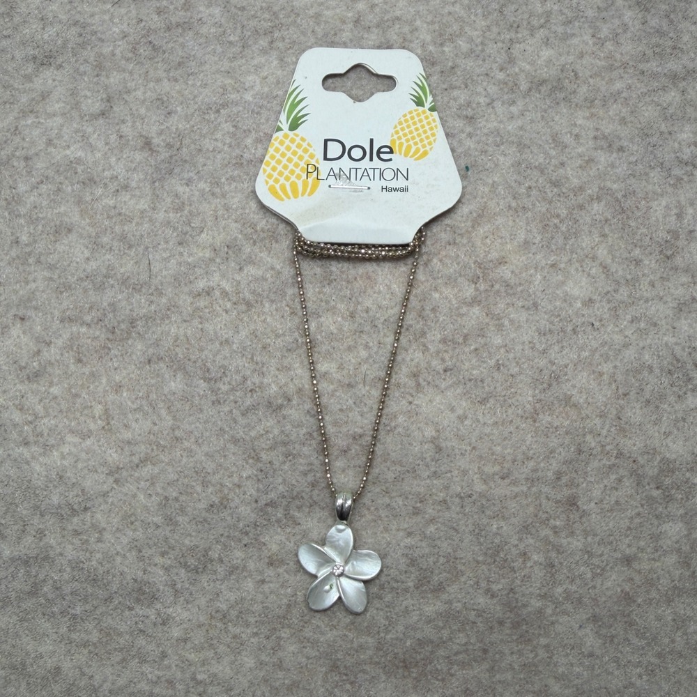 Dole Plantation Plumeria Necklace Womens White Tropical Coastal Hawaii Souvenir